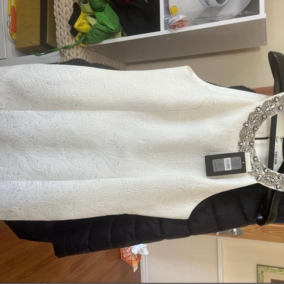 Evernew dress NEW with tags on. Original price $149.99 - Picture 2 of 3